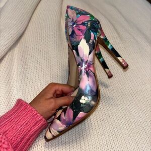 Jessica Simpson Heels